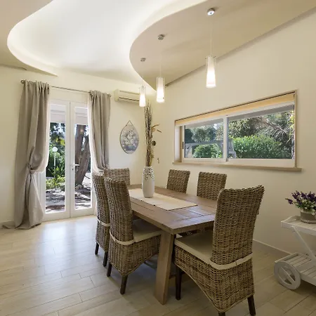 Ariel By Barbarhouse * Torre Lapillo